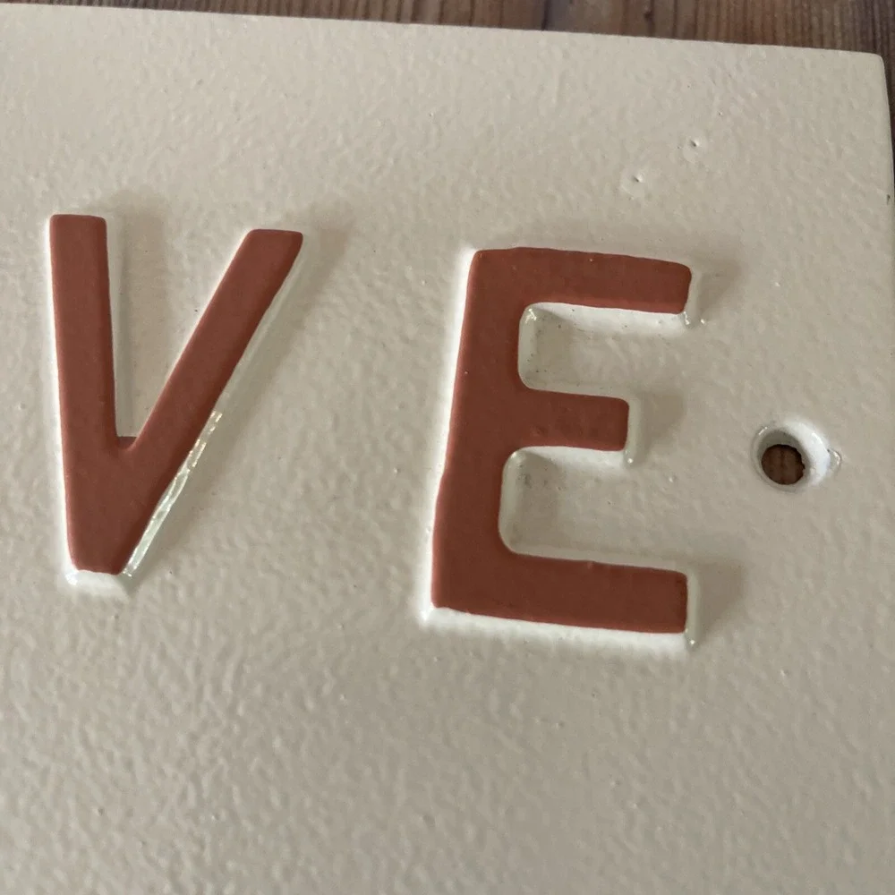 Hearth & Hand Magnolia LOVE Wall Decor Art Plate Sign‎ Home Décor White Pink